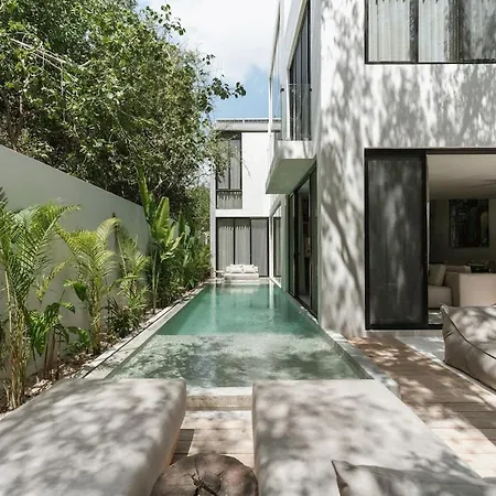 Aion Amazing 5 Bdr 3 Pools And Roof Villa *