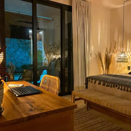 Luxury Oasis! 2 Poolsprivate & Swimupfree Extras Holiday home