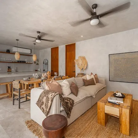 Seremonia With Rooftop Pool & Club Access Villa