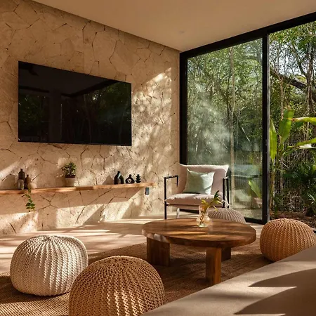 Villa Lumila Rooftop Sunset & Jungle Views