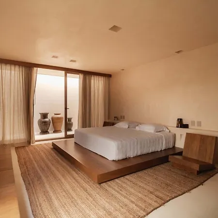 Holiday home Luxury Rooftop Pool 4br Security *