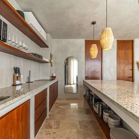 Villa Seremonia With Rooftop Pool & Club Access