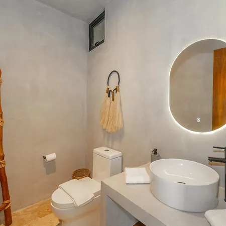 Seremonia With Rooftop Pool & Club Access Villa *