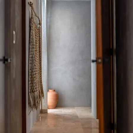 Villa Seremonia With Rooftop Pool & Club Access