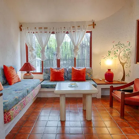 Villa Oceanfront Pool 3 King Beds *