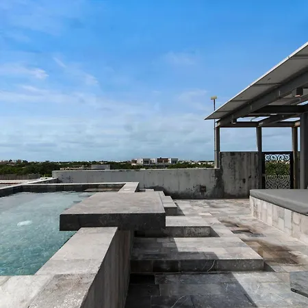 Casa 4 Bedroom With Rooftop Pool & Free Access Tulum