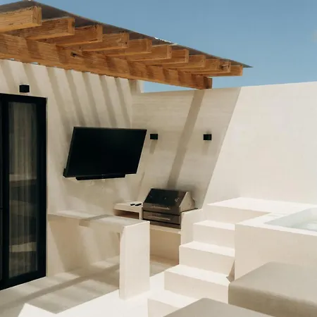 Villa Aion Amazing 5 Bdr 3 Pools And Roof