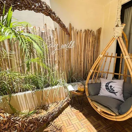 Holiday home Luxury Oasis! 2 Poolsprivate & Swimupfree Extras