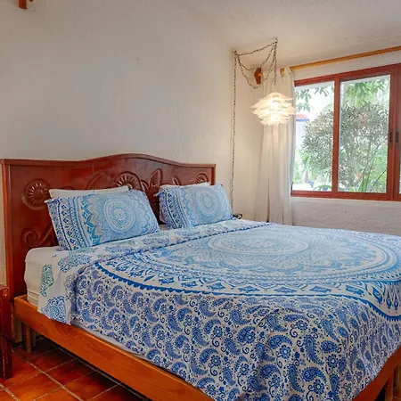 Oceanfront Pool 3 King Beds Villa