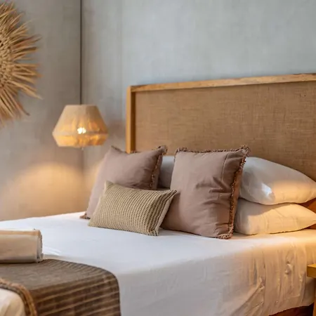 Villa Seremonia With Rooftop Pool & Club Access