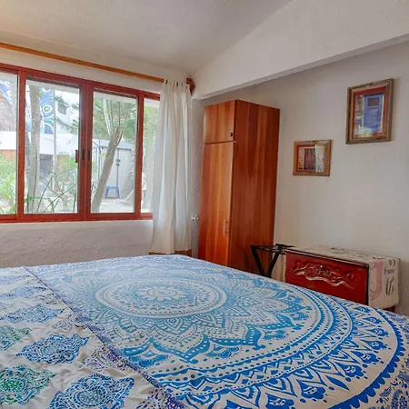 Villa Oceanfront Pool 3 King Beds