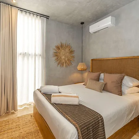 Seremonia With Rooftop Pool & Club Access Villa