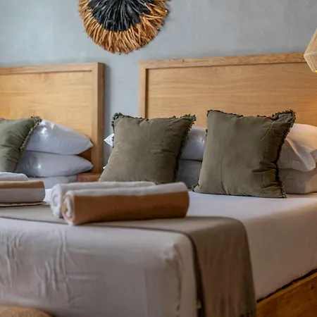 Seremonia With Rooftop Pool & Club Access Villa