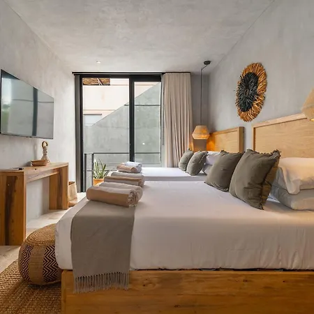 Villa Seremonia With Rooftop Pool & Club Access