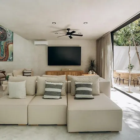 Aion Amazing 5 Bdr 3 Pools And Roof Tulum