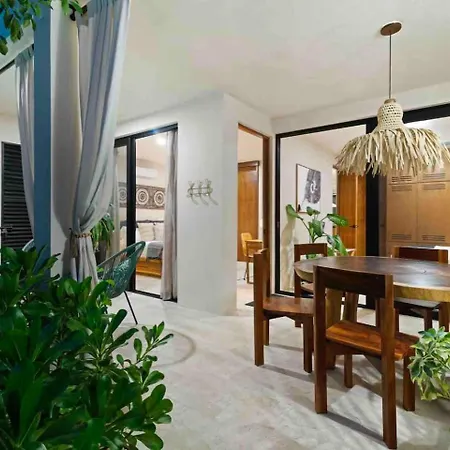 Holiday home Luxury Oasis! 2 Poolsprivate & Swimupfree Extras Tulum