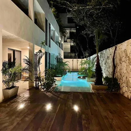 Holiday home Luxury Oasis! 2 Poolsprivate & Swimupfree Extras Tulum