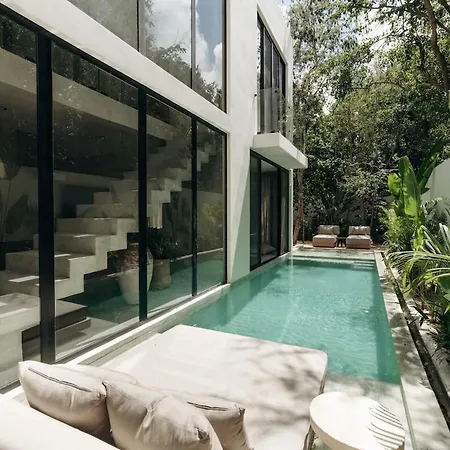 Aion Amazing 5 Bdr 3 Pools And Roof Villa *