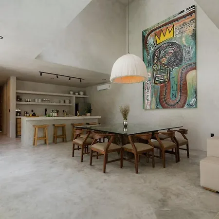 Aion Amazing 5 Bdr 3 Pools And Roof Villa