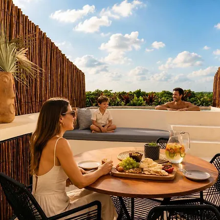 Luxury Tropical Ph Private Pool