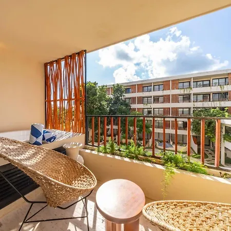 Apartment Peaceful Retreat With Hot Tub And King Bed *