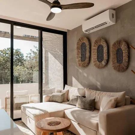 Apartment With Private Plunge Pool And Rooftop