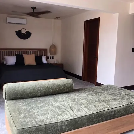 Apartment Talulah Amazing 3 Bdr Penthouse Private Pool