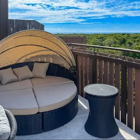 Apartment Beachside Penthouse Private Pool And Hot Tub *