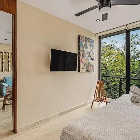 Apartment Serene 3br Penthouse W Private Pool | Roof | Gym *