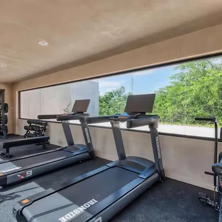 Apartment Chic Jungle 2br - Balcony Priv Pool Steam & Gym