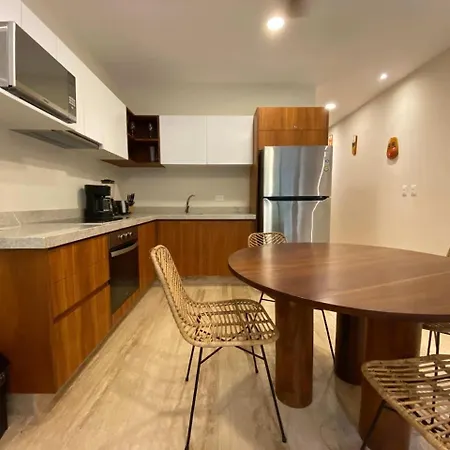 Apartment Chic Retreat With Wellness Amenities *
