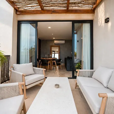Apartment 2-story Penthouse With Private Jacuzzi 5 Min *