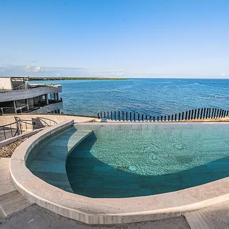 Beachfront 3br Penthouse W Private Pool Hot Tub & Gym Tulum