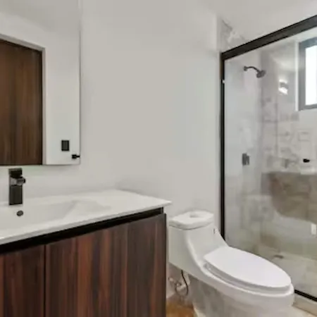 Chic Jungle 2br - Balcony Priv Pool Steam & Gym