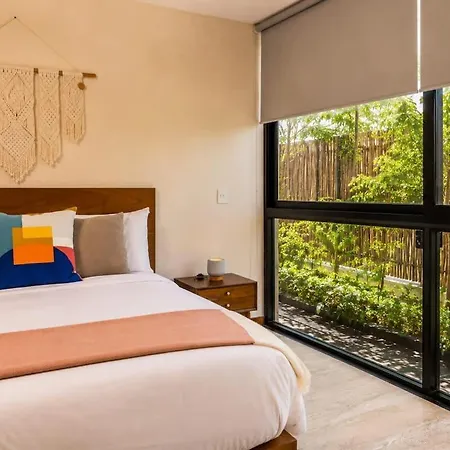 Apartment Penthouse With Private Rooftop Pool & Terrace