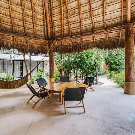 Quiet 2br Penthouse W Private Pool And Gym, Cowork Apartment