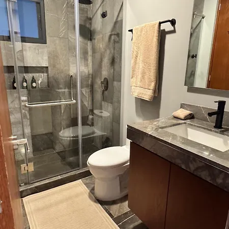 2 Bed Penthouse Private Rooftop