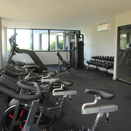 2 Bed Penthouse Private Rooftop Apartment *