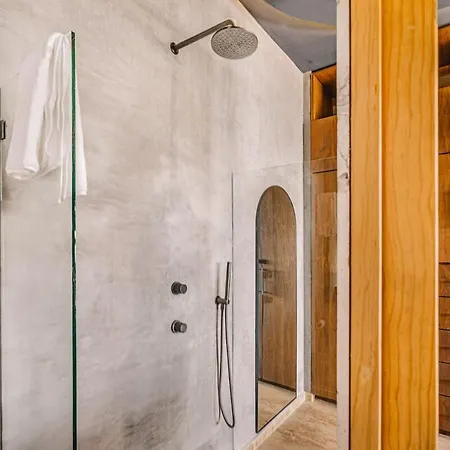 Beachfront 3br Penthouse W Private Pool Hot Tub & Gym *