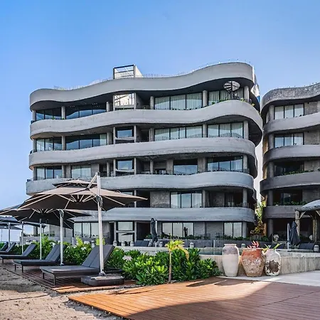 Apartment Beachfront 3br Penthouse W Private Pool Hot Tub & Gym