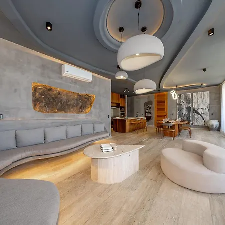 Oceanfront 3br Luxury Maiim Tankah With Pool & Gym Tulum