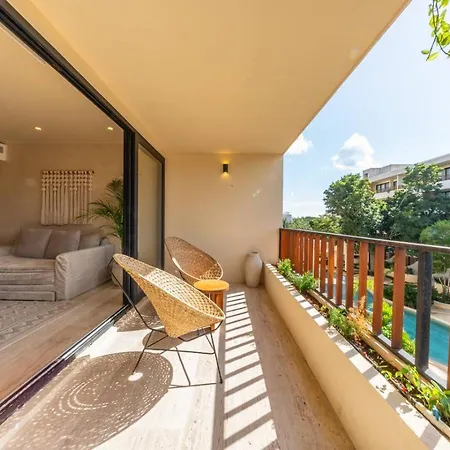 Modern 1br W Private Jacuzzi Pool Balcony Apartment *