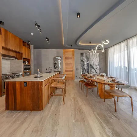 Oceanfront 3br Luxury Maiim Tankah With Pool & Gym Apartment Tulum