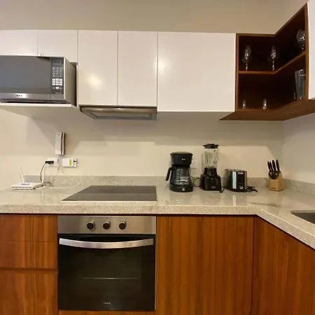 Apartment Chic Retreat With Wellness Amenities *