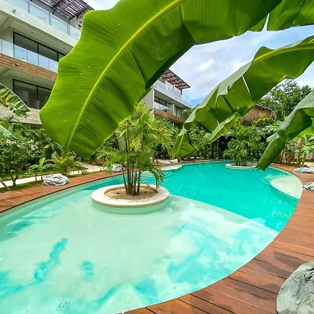 Apartment Hideaway With Private Pool *