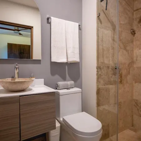 Beachside Penthouse Private Pool And Hot Tub Apartment *