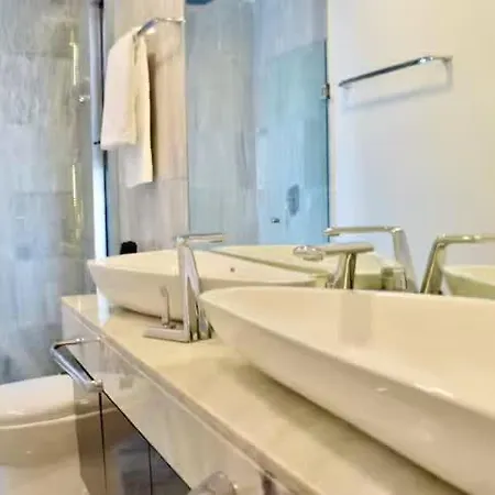 Black House - Modern 3br With Private Pool *