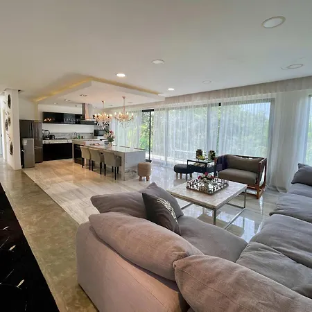 Black House - Modern 3br With Private Pool Apartment *