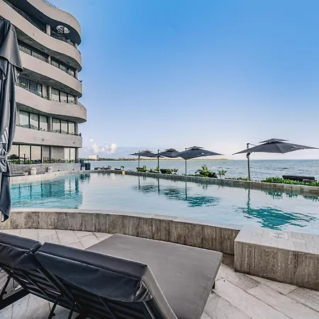 Beachfront 3br Penthouse W Private Pool Hot Tub & Gym Apartment Tulum