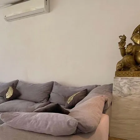 Apartment Black House - Modern 3br With Private Pool *